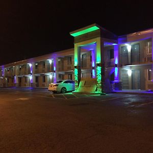Lotus Inn And Suites Nashville